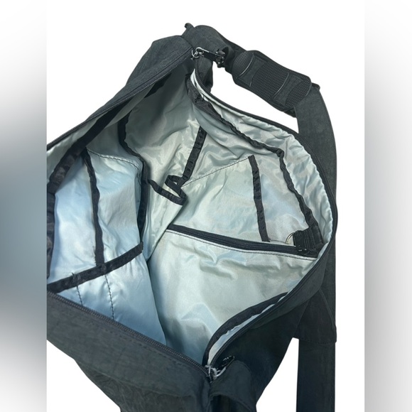 AMERIBAG Black Healthy Ergonomic Sling Backpack with Adjustable Strap - Picture 2 of 8